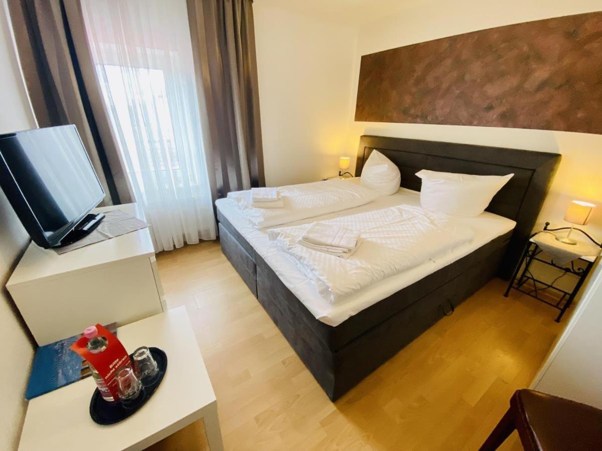 Doppelzimmer Dinner, direkt am Alten Strom Rostock Eksteriør bilde